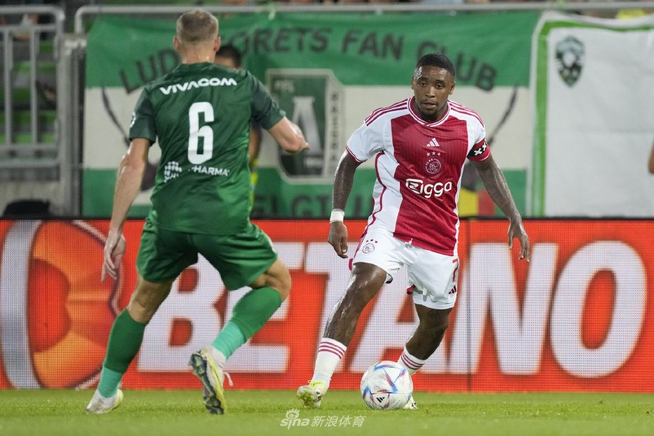 新赛季的中 新赛季的中