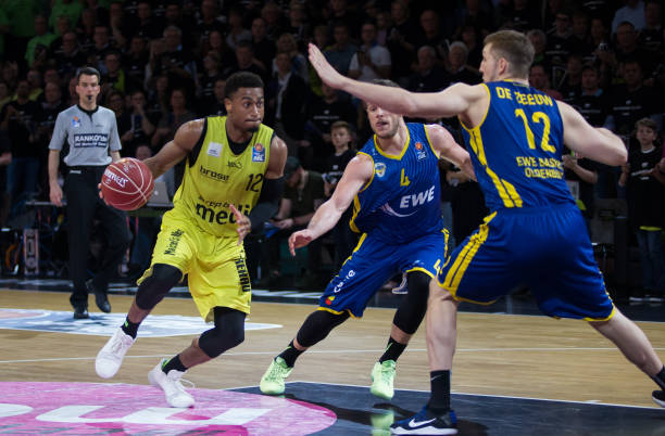 就展现了他 就展现了他